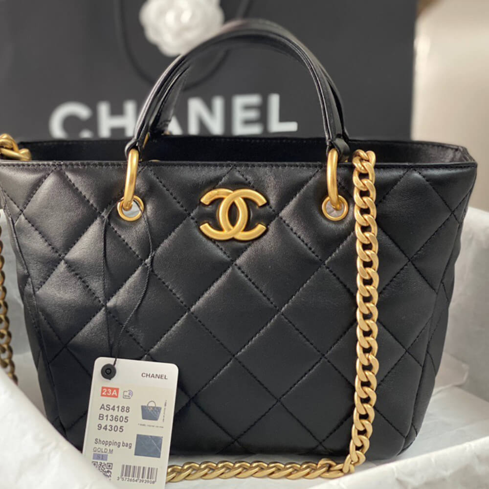 16330-3 CHANEL SHOPPING BAG
