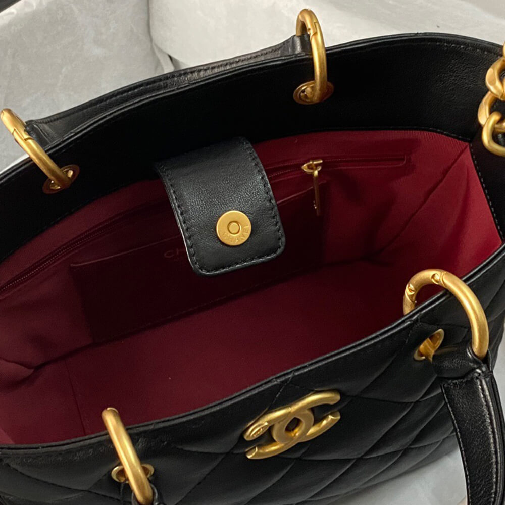 16330-8 CHANEL SHOPPING BAG