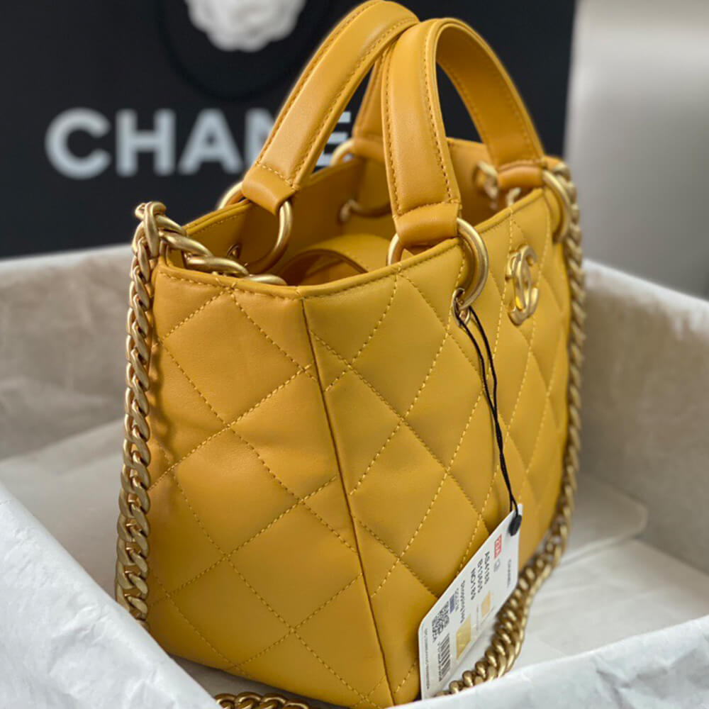 CHANEL SHOPPING BAG