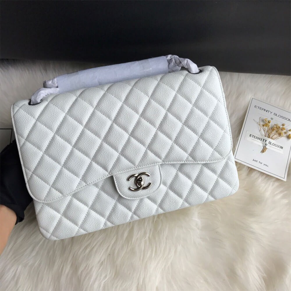 CHANEL CLASSIC JUMBO FLAP