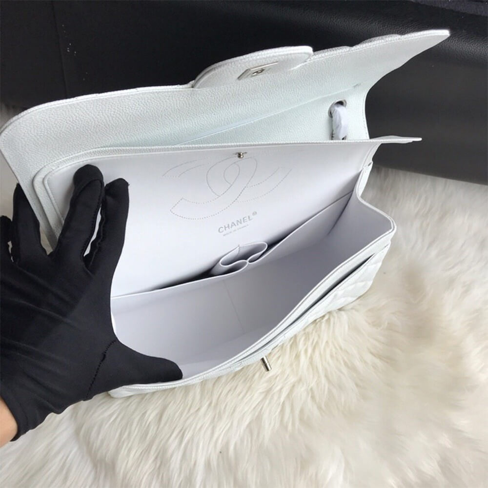 CHANEL CLASSIC JUMBO FLAP