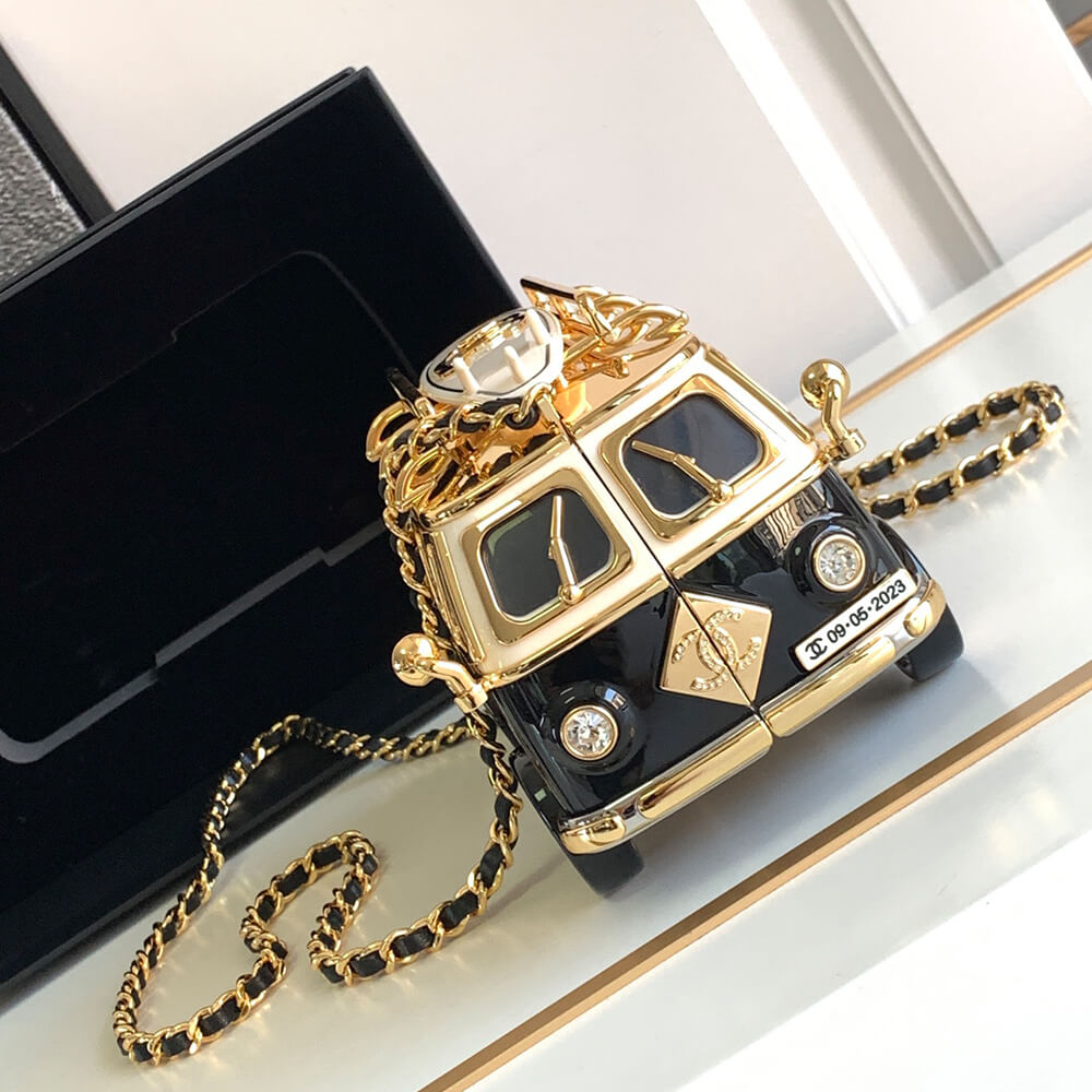 CHANEL MINI VAN MINAUDIERE(LOW STOCK)