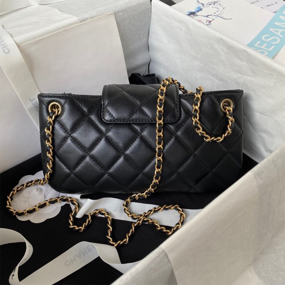 16343-3 CHANEL BAGUETTE BAG