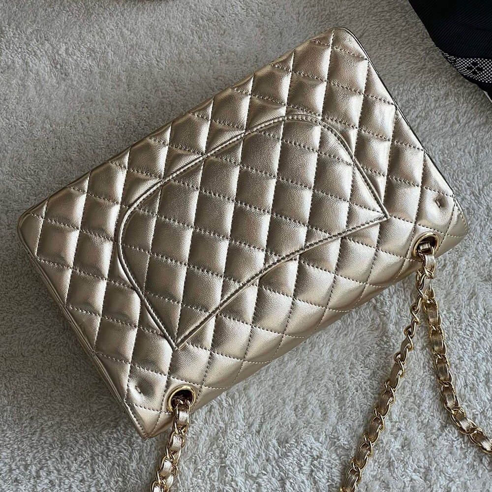 16349-4 CHANEL Medium Classic Flap