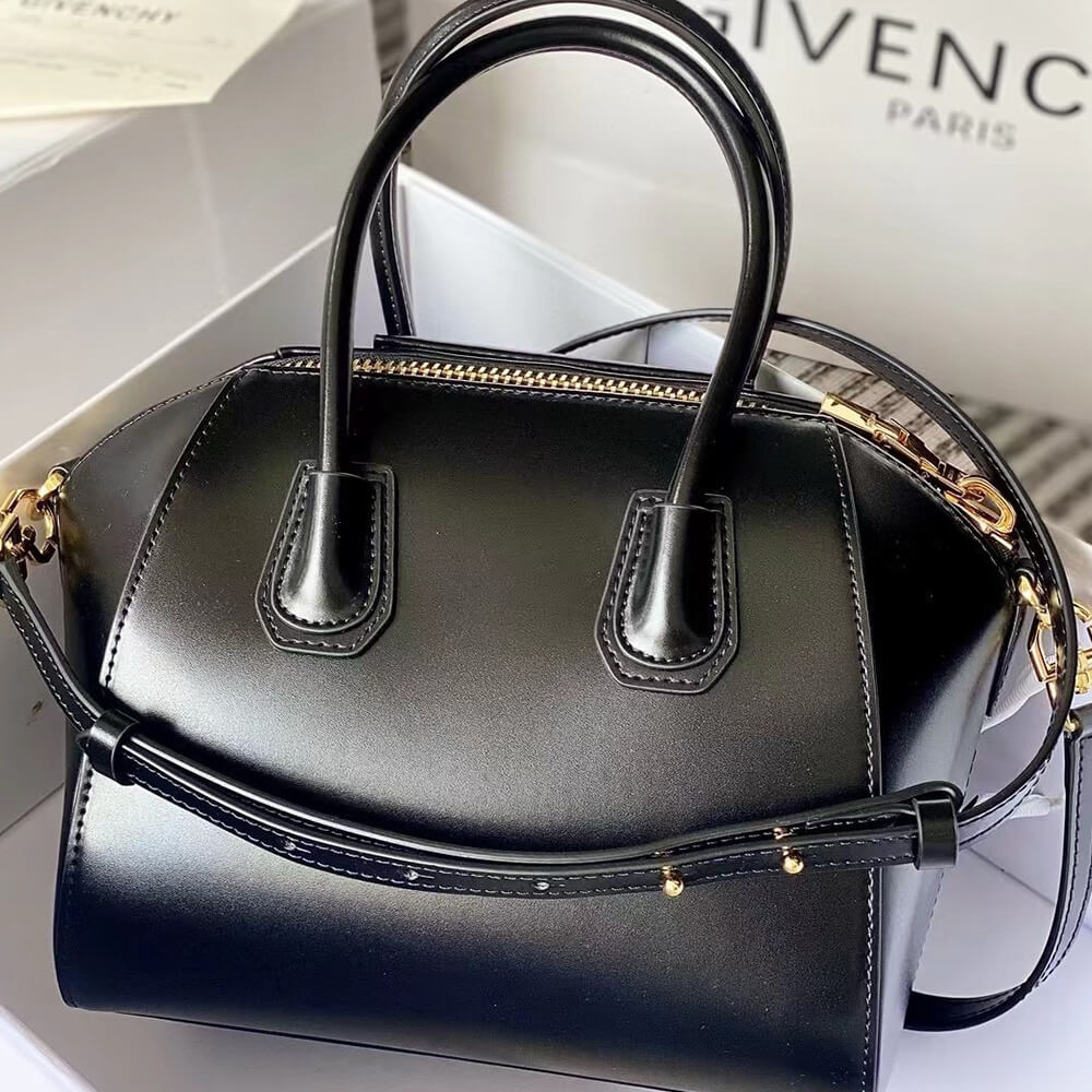 16418-4 GIVENCHY Small Antigona