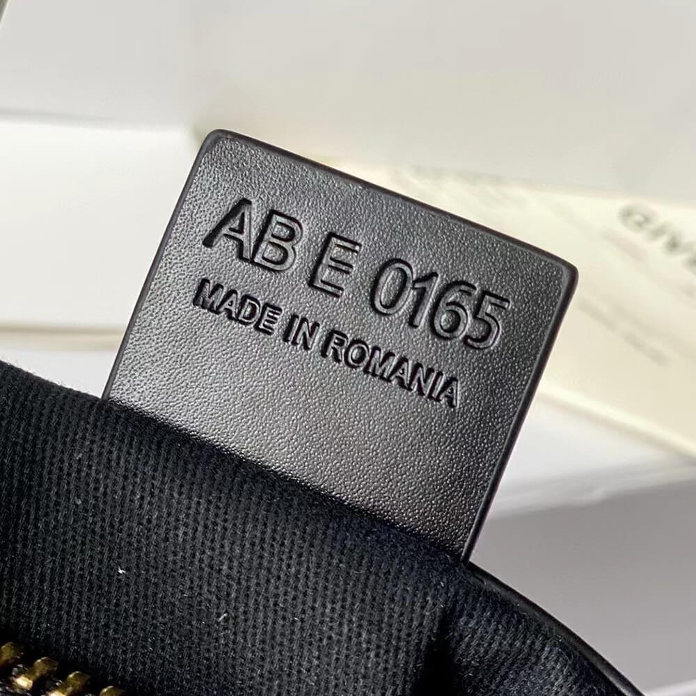 16418-6 GIVENCHY Small Antigona