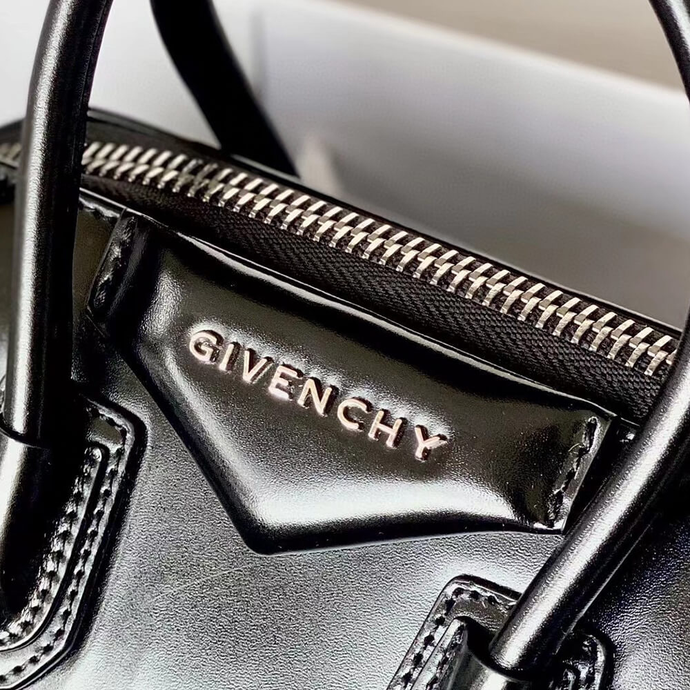 GIVENCHY Small Antigona