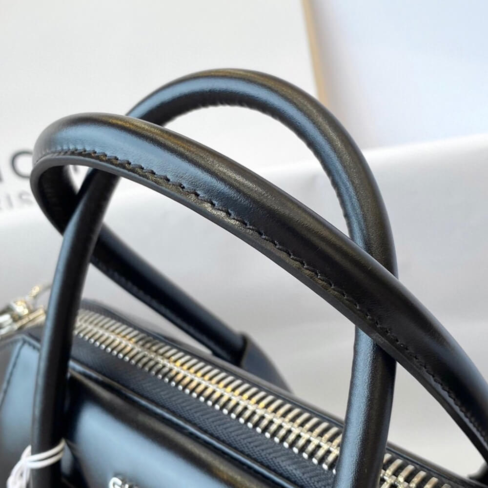 16439-5 GIVENCHY Medium Antigona bag