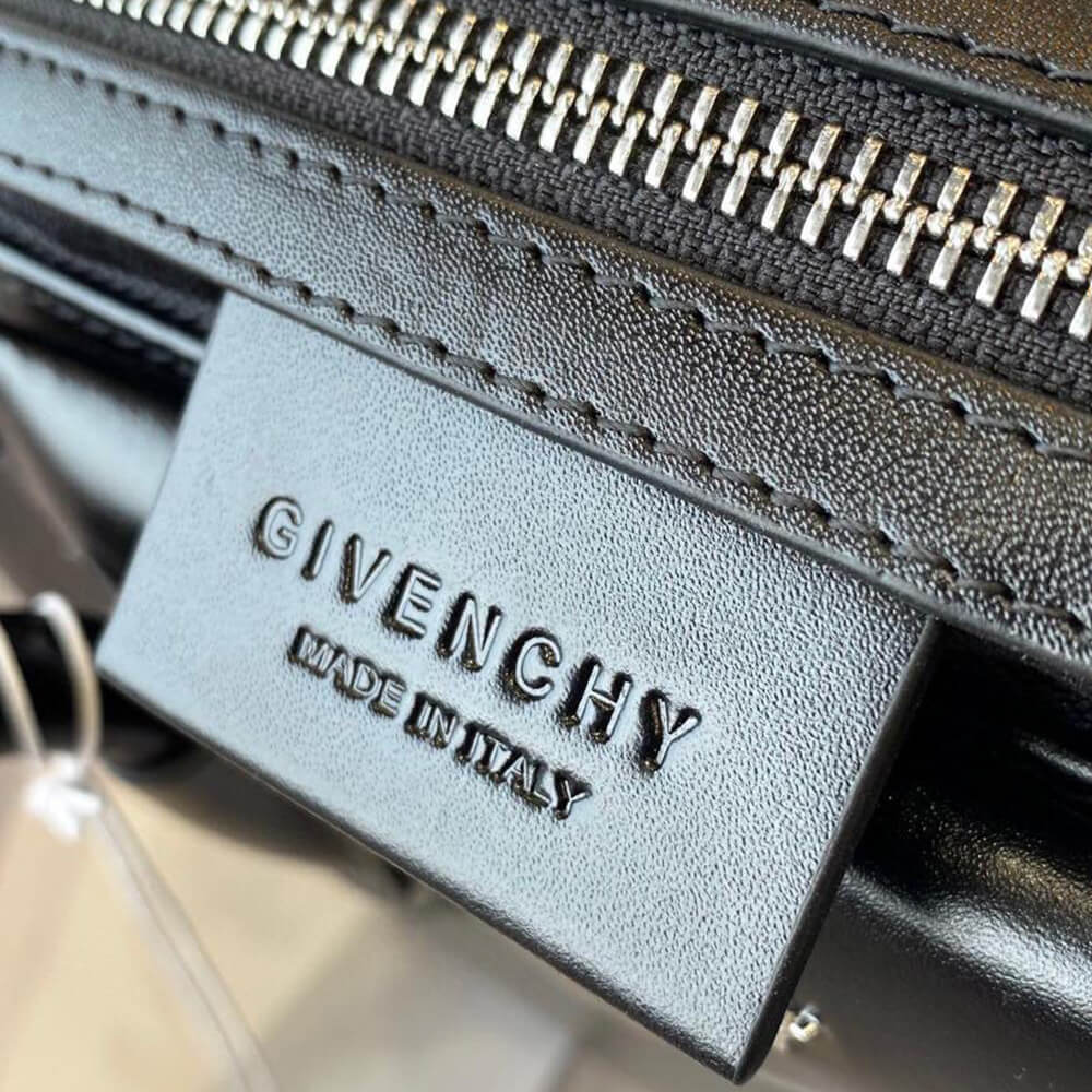 16439-7 GIVENCHY Medium Antigona bag