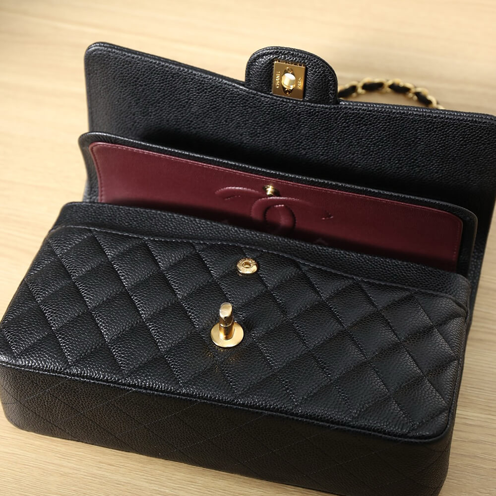 CHANEL Classic Flap Handbag(tax-free grade)