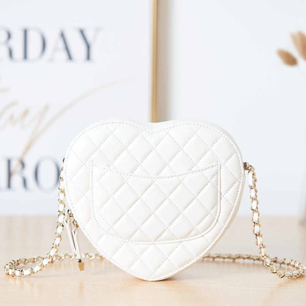 Chanel 22s Heart Bag(HIGH-END GRADE)