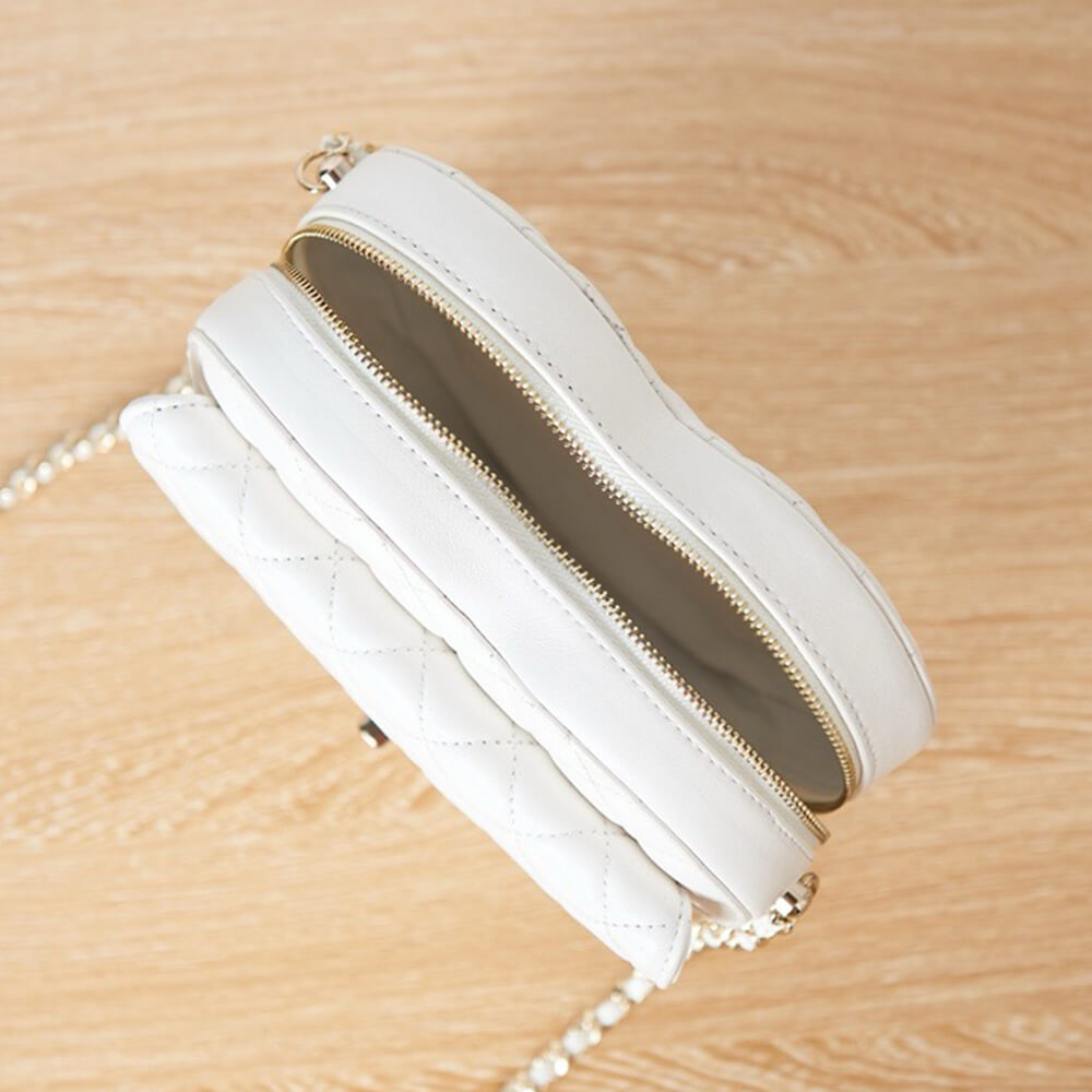 Chanel 22s Heart Bag(HIGH-END GRADE)