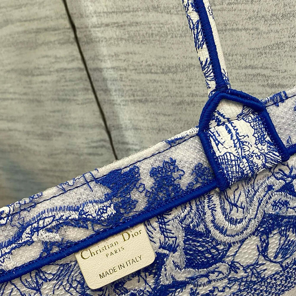 Dior MEDIUM DIOR BOOK TOTE