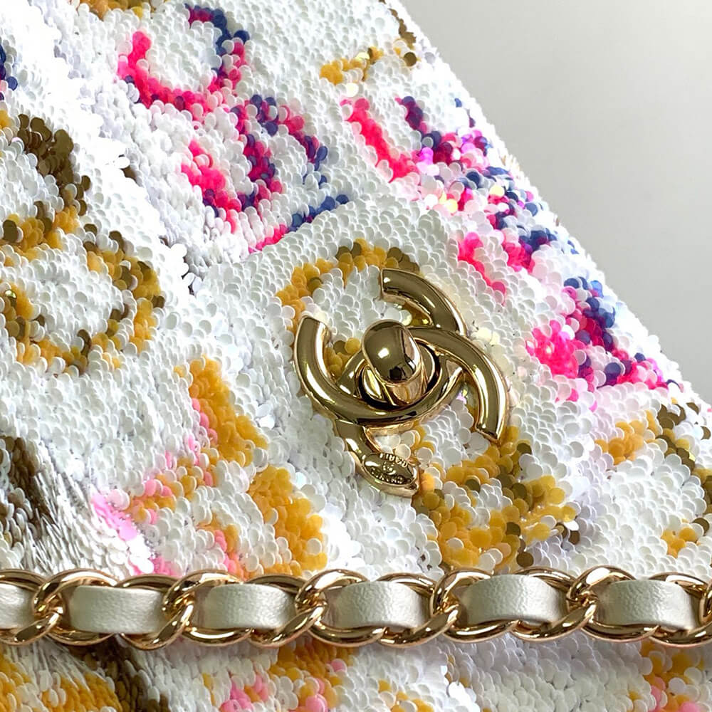 CHANEL SMALL FLAP BAG