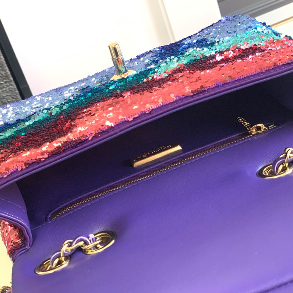 CHANEL SMALL FLAP BAG