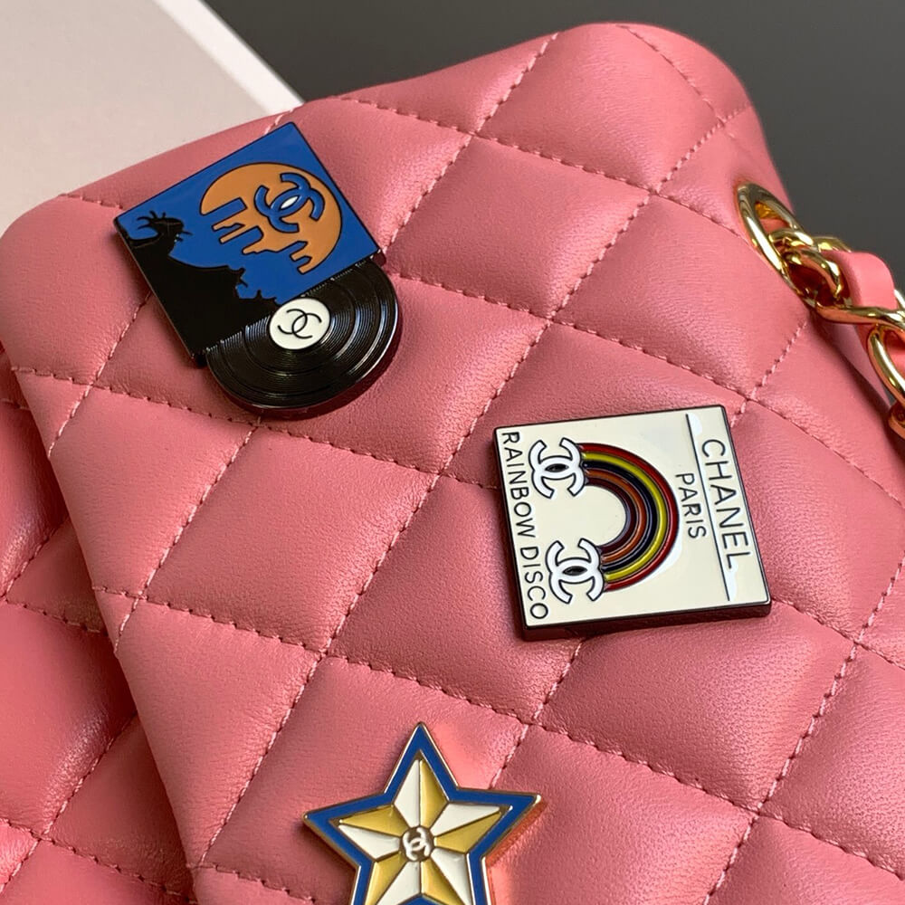 CHANEL CLASSIC FLAP MEDIUM