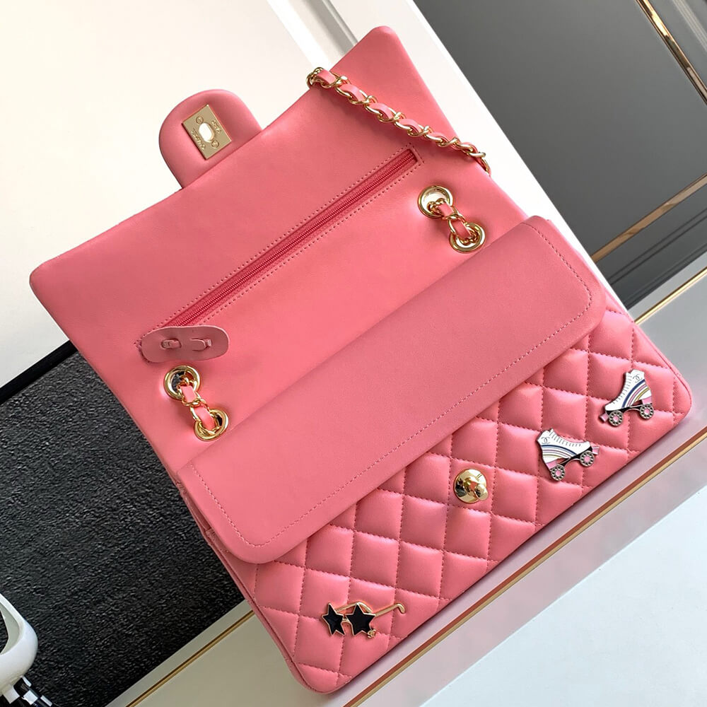 CHANEL CLASSIC FLAP MEDIUM