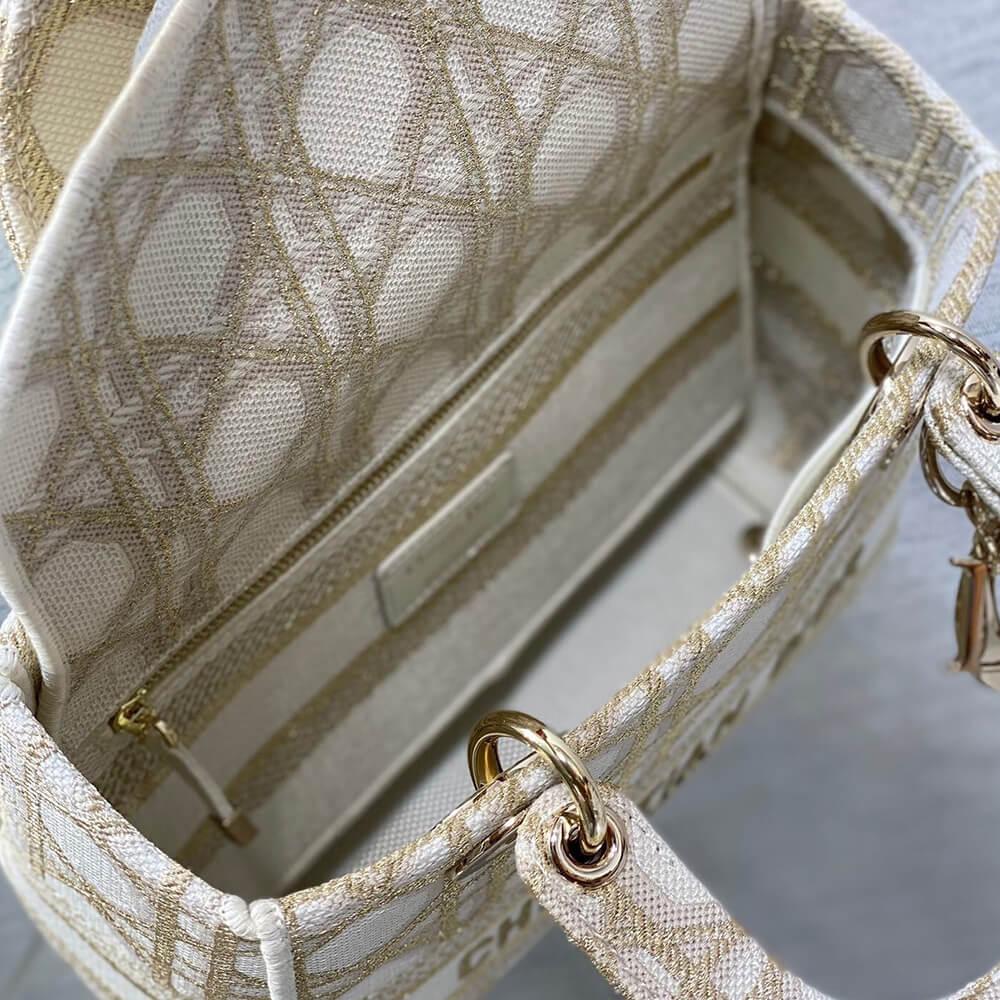 16697-8 Dior Medium Lady D-Lite Bag