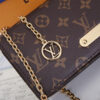 LV Wallet On Chain Lily