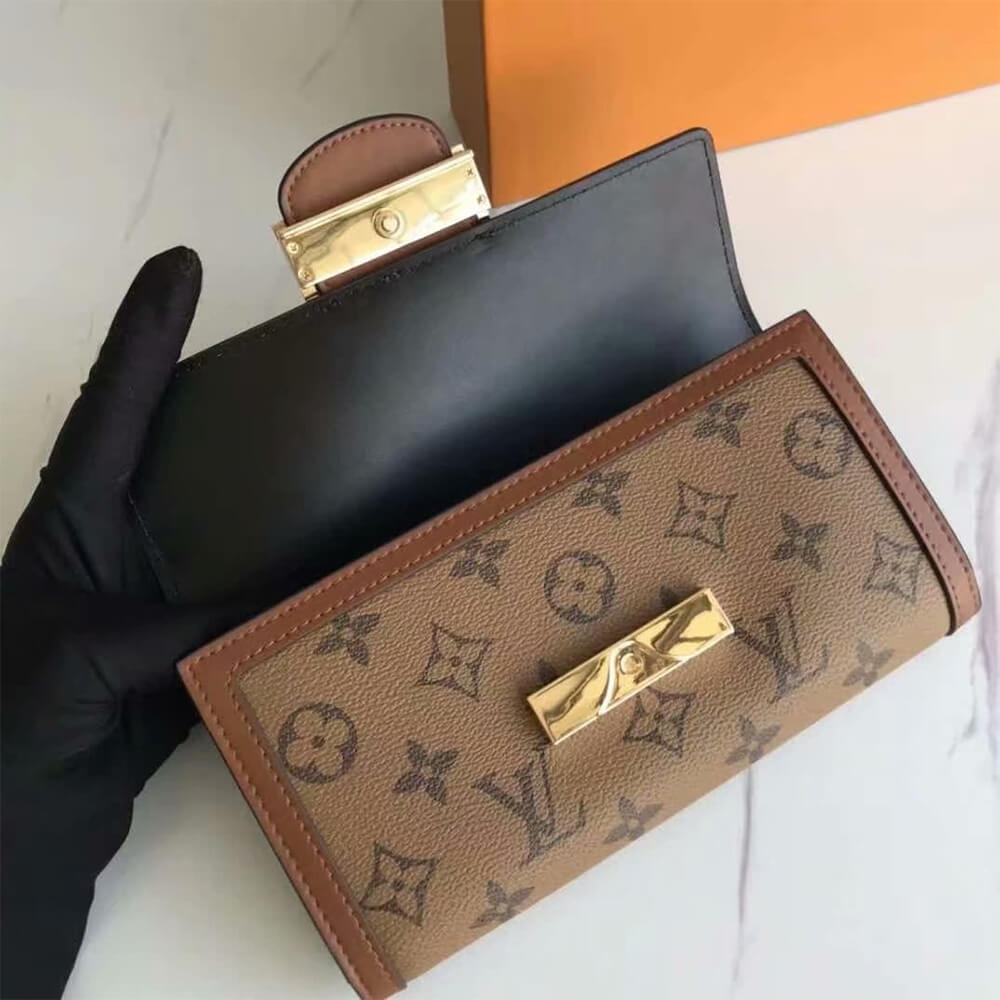 16744-7 LV Sarah Wallet