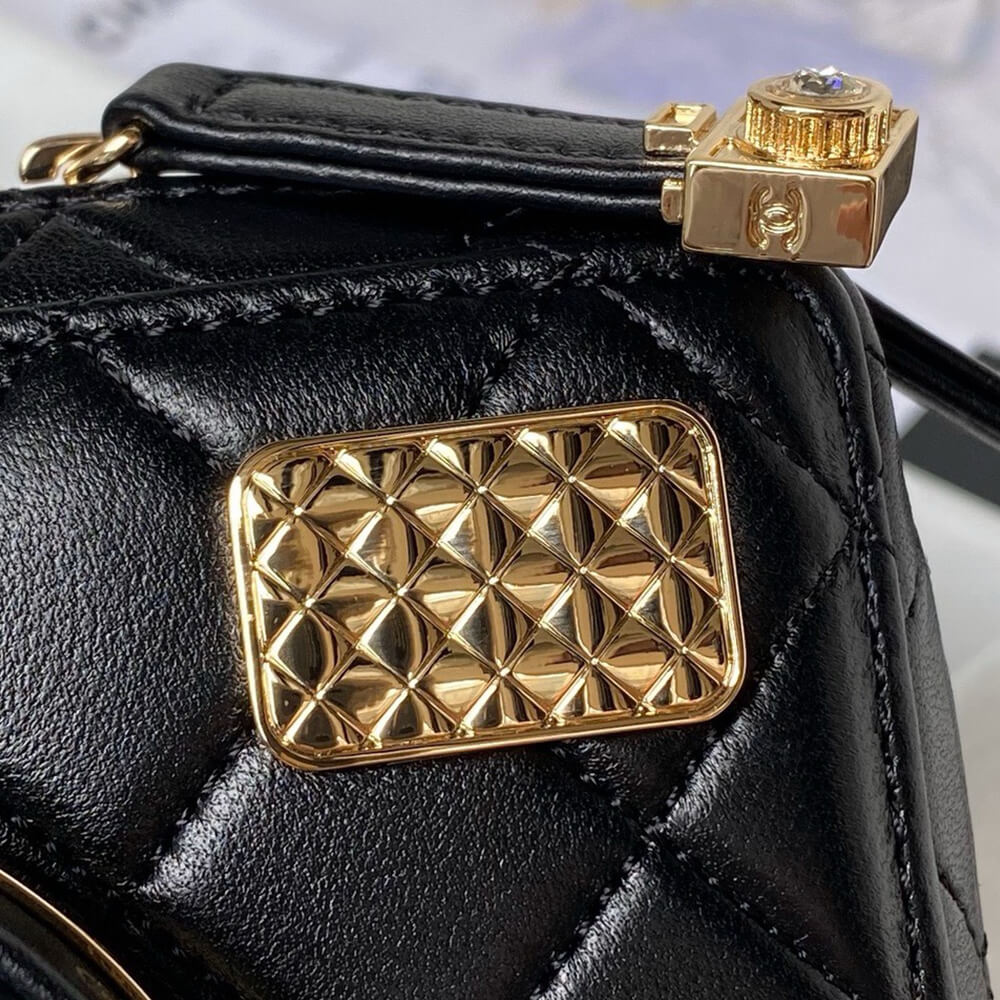CHANEL CAMERA BAG