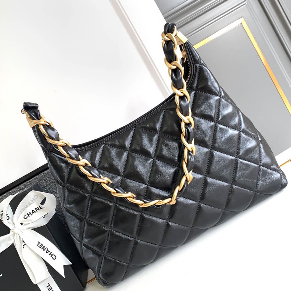 16835-4 CHANEL LARGE HOBO BAG