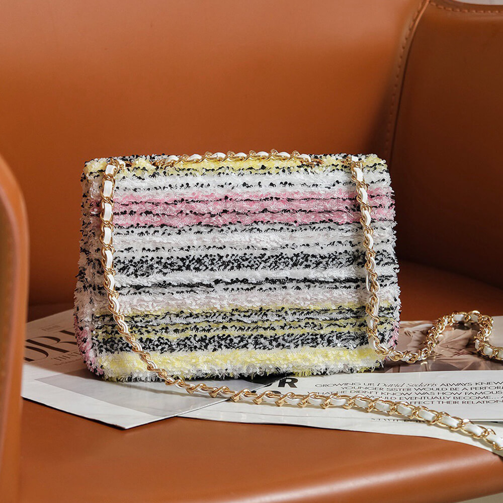 16840-4 CHANEL SMALL FLAP BAG