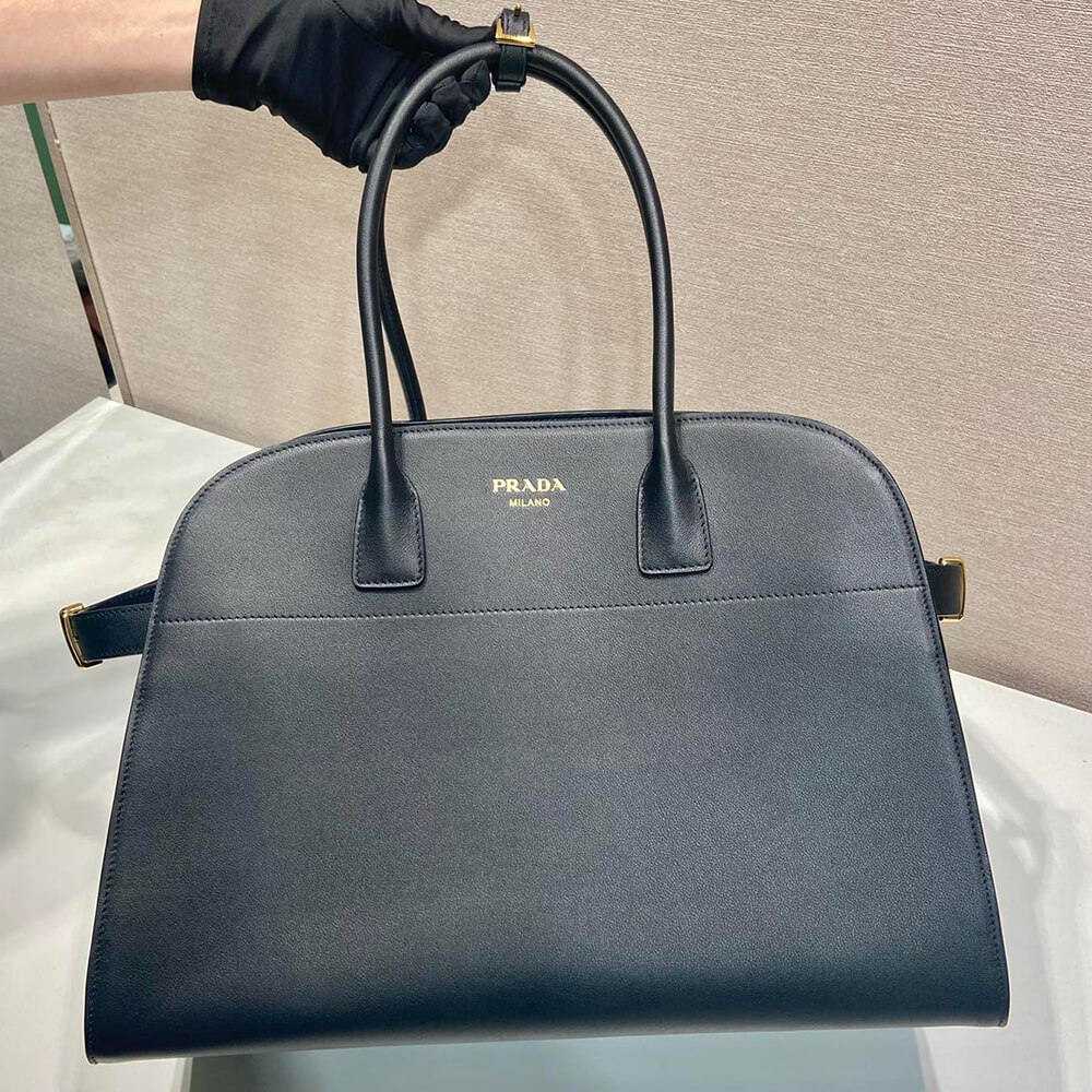 Prada Large leather tote bag(high-end grade)