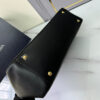 Prada Large leather tote bag with zipper closure(high-end grade)