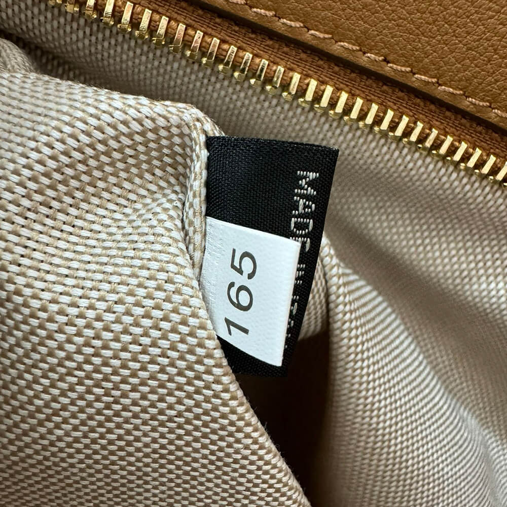 Prada Large leather tote bag with zipper closure(high-end grade)