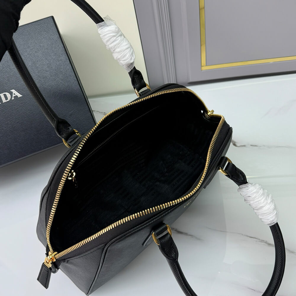 Prada Medium Saffiano leather bag(high-end grade)