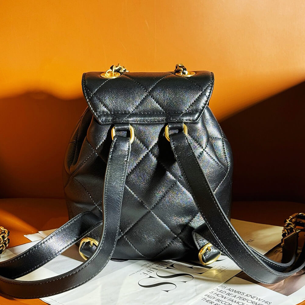 CHANEL BACKPACK(HIGH-END GRADE)