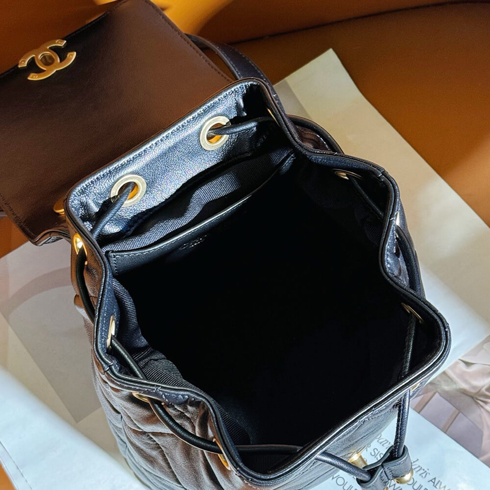 CHANEL BACKPACK(HIGH-END GRADE)