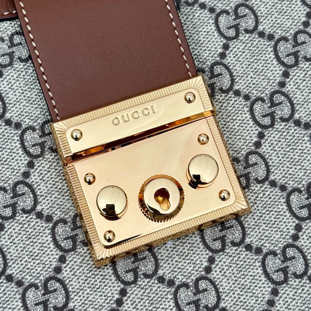 16961-7 GUCCI PADLOCK GG MEDIUM SHOULDER BAG