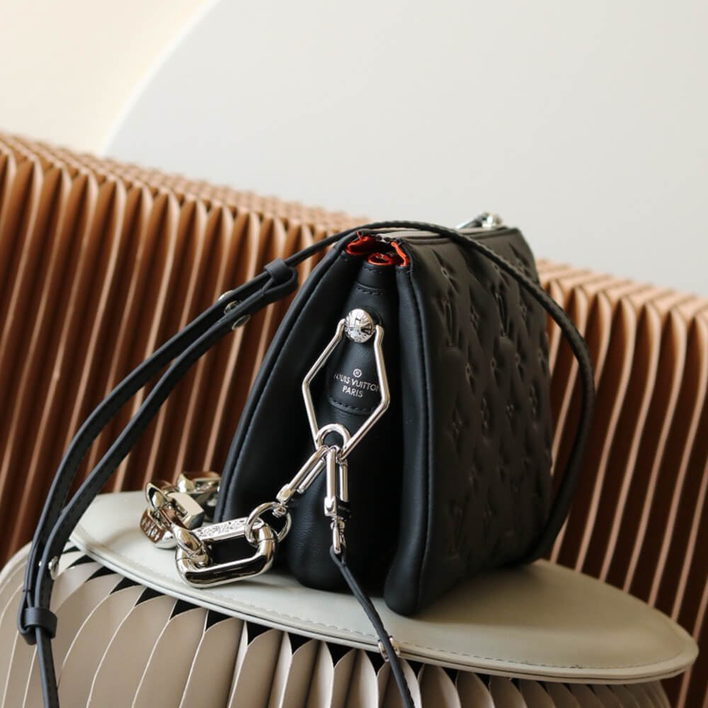 17017-3 LV Coussin BB