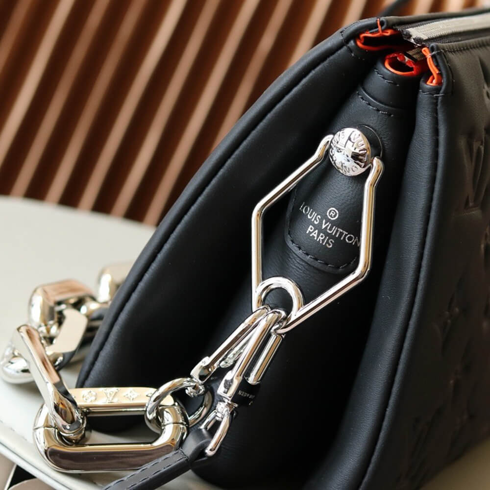 17017-6 LV Coussin BB