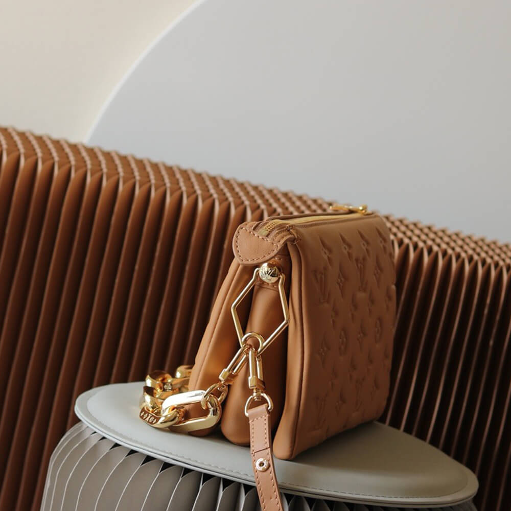 17019-3 LV Coussin BB