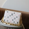 17023-2 LV Coussin BB By The Pool
