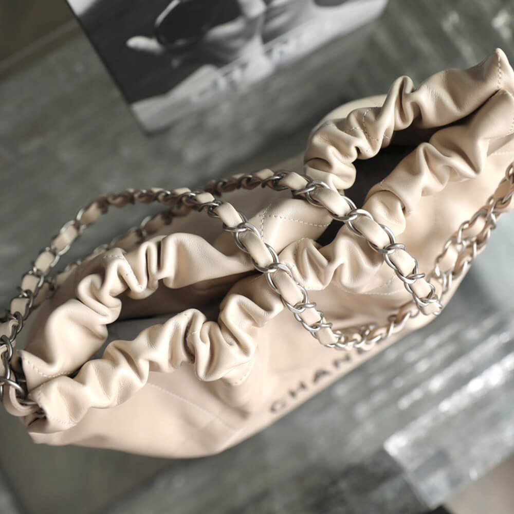 CHANEL 22 HANDBAG(high-end grade)