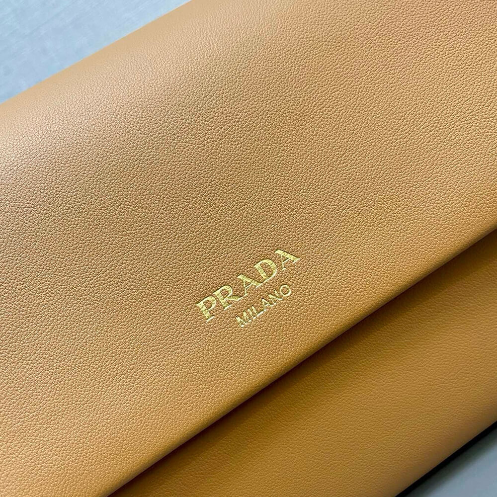 Prada Medium leather shoulder bag (HIGH-END GRADE)
