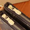 LV Liv Pochette