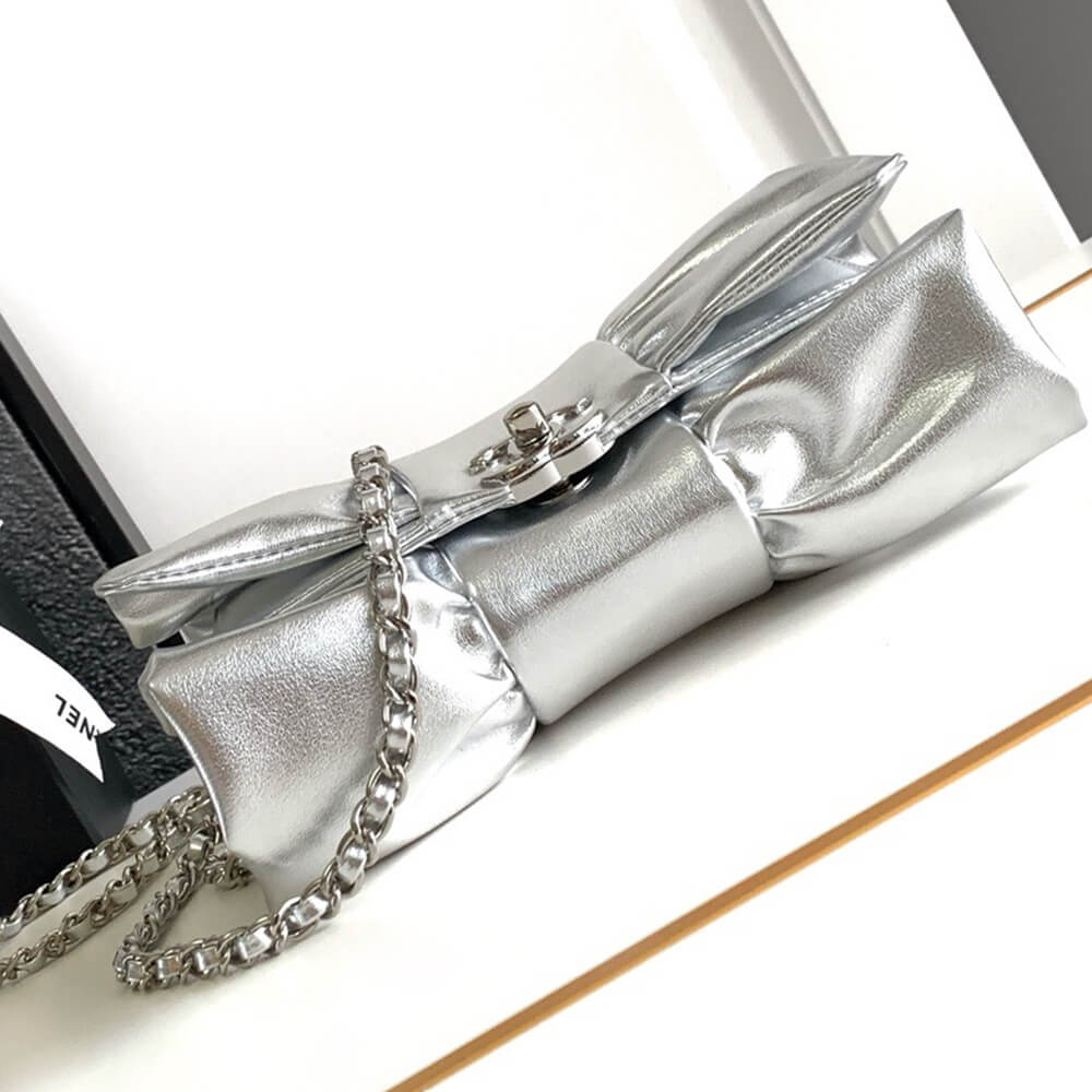 17118-5 CHANEL Clutch