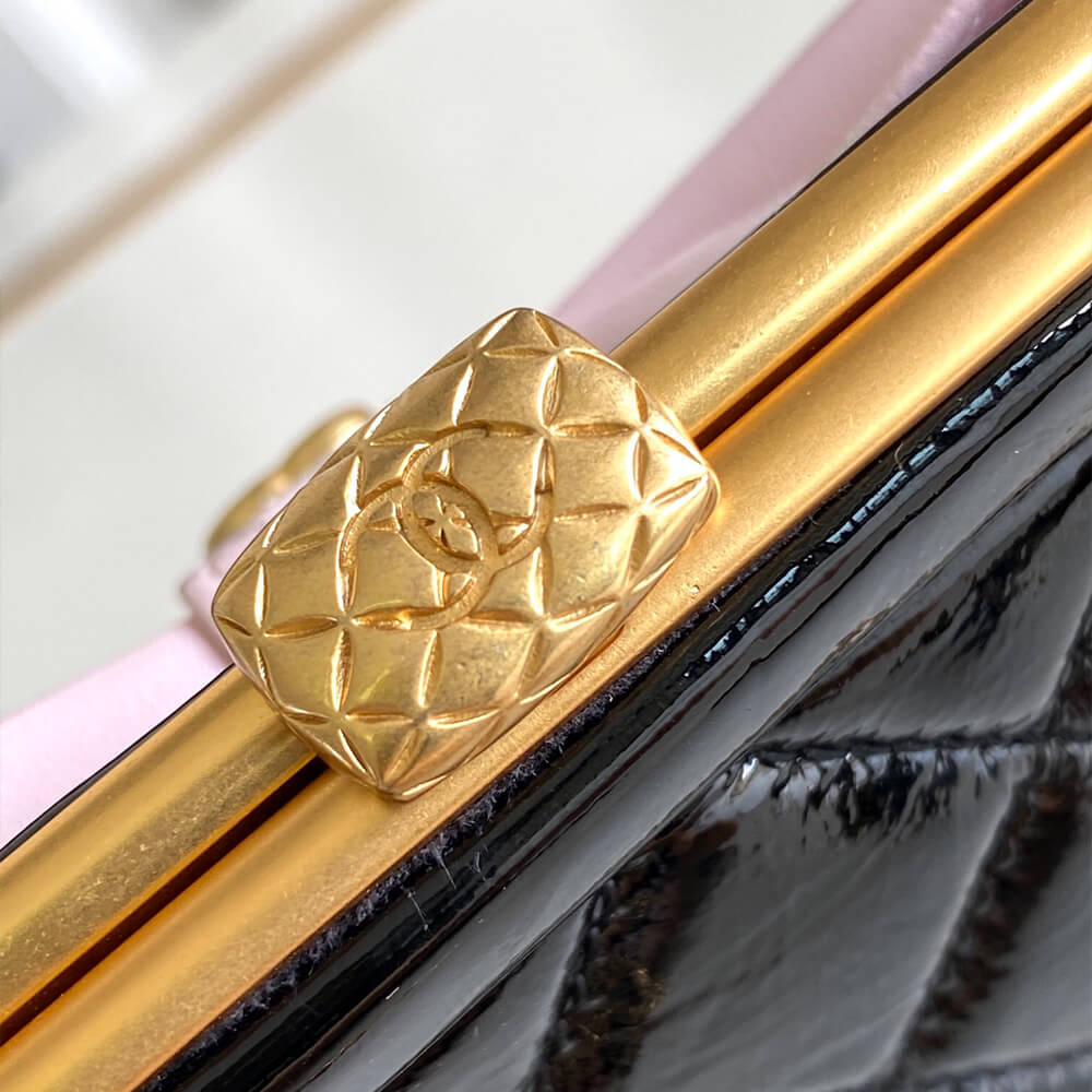 CHANEL Clutch With Chain(high-end grade)