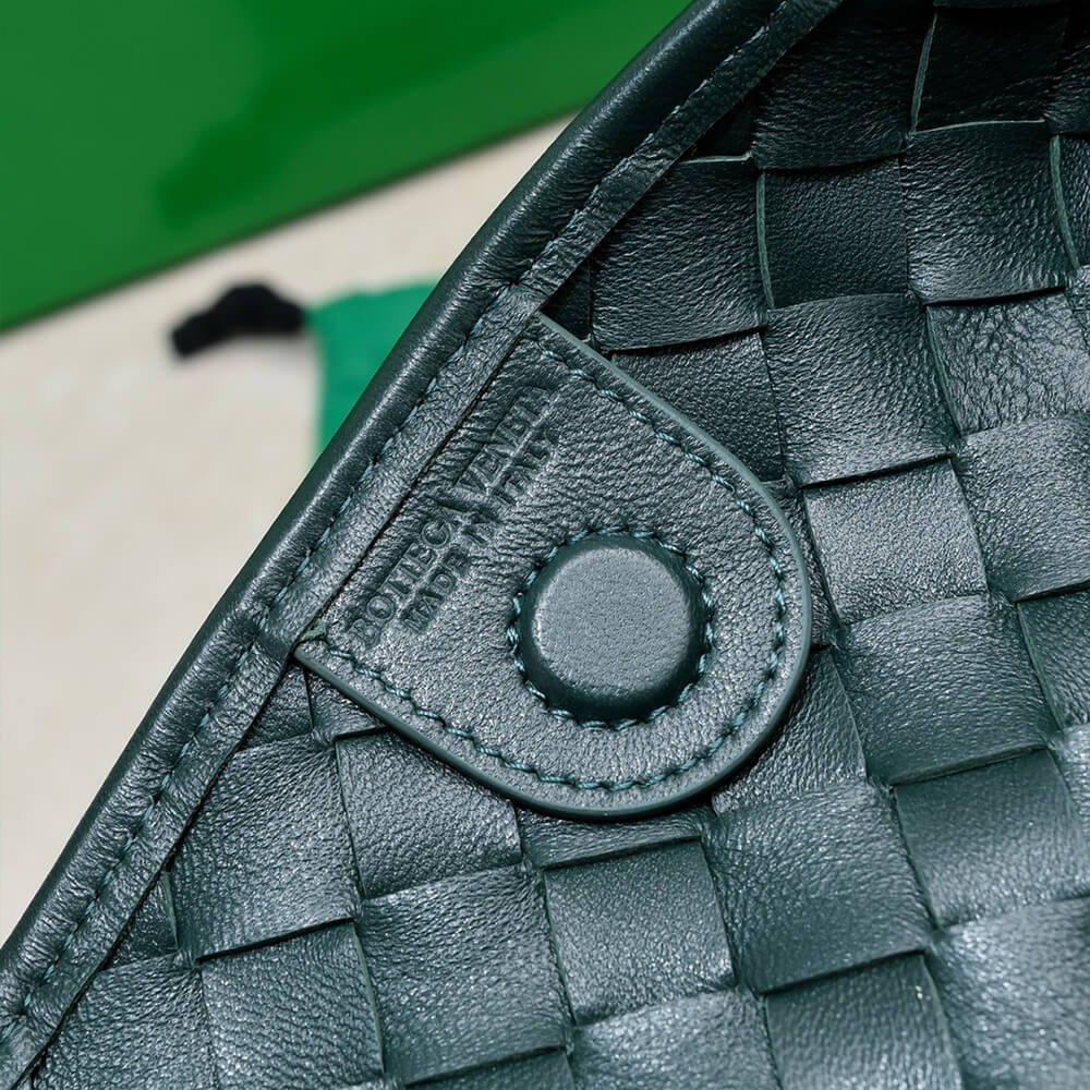 17200-7 Bottega Veneta Medium Sardine