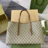 GG Emblem medium tote bag