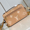 17351-5 LV Pochette Metis East West