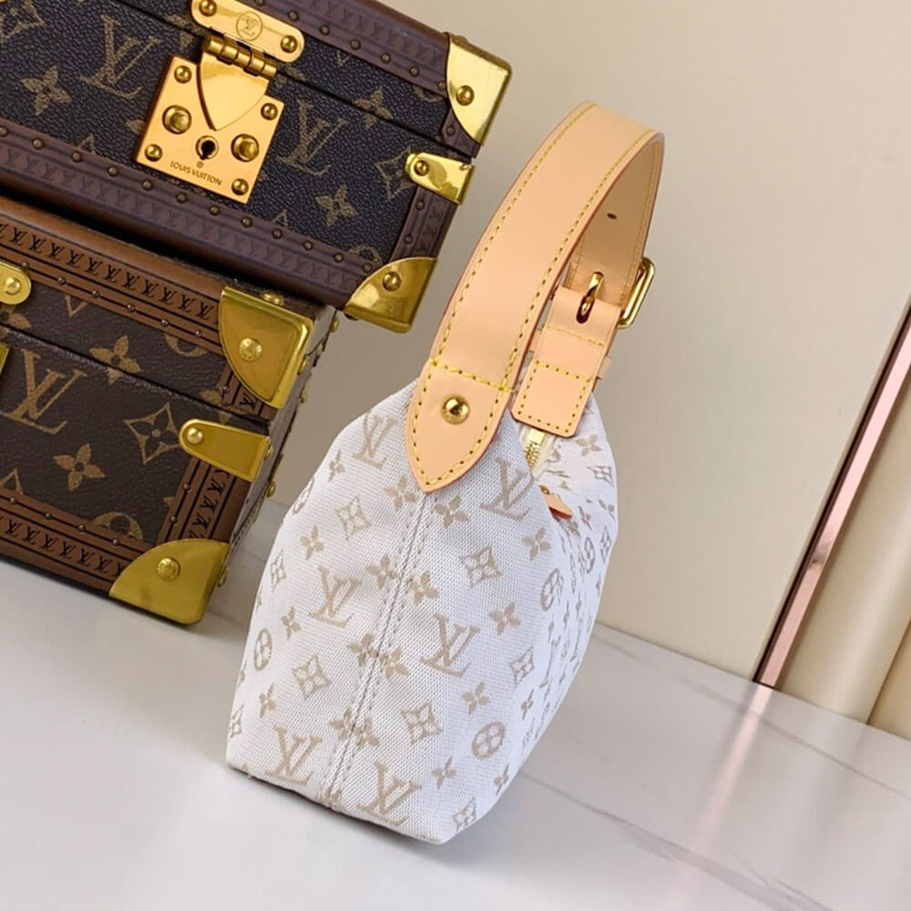 LV Hills Pochette