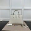17455-4 GUCCI Medium tote bag with hook closure(HIGH-END GRADE)