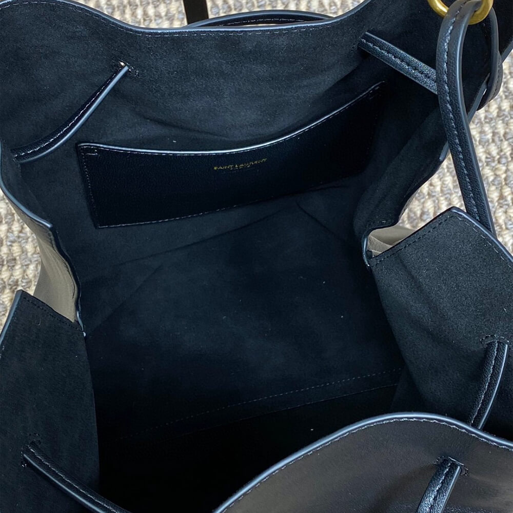 17467-8 YSL PARIS VII pochon in lambskin