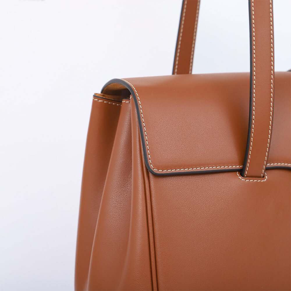 CELINE Medium Soft 16 Bag in Smooth Calfskin(HIGH-END GRADE)